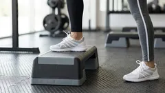 膝が痛い人に最適な運動：関節を痛めずに脚とお尻を鍛える