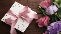 3月8日に彼女へ何を贈る？色あせない定番のギフトアイデア