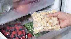 バナナは冷凍できる？正しい冷凍方法と節約上手に役立つちょっとしたコツ